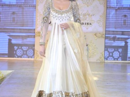 1001 Shilpa Shetty s white anarkali lehenga Outfit Sets For Cheap