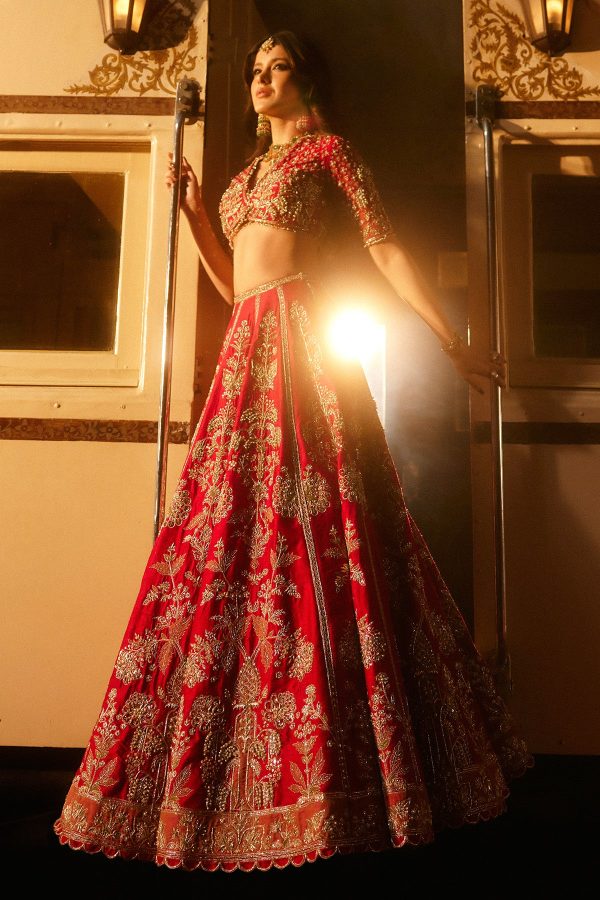 divya bopanna in SHANNO LEHENGA SET Discount