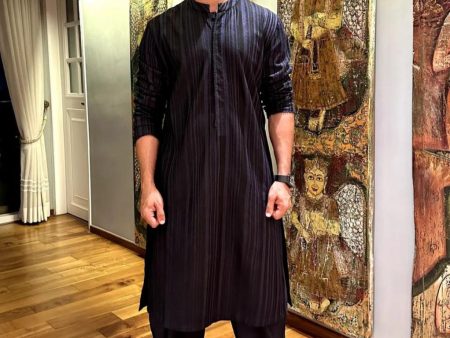 Raj Kummar Rao In Anamika Khanna Mens Kurta For Sale