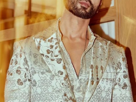 Shahid Kapoor In Anamika Khanna Online Hot Sale